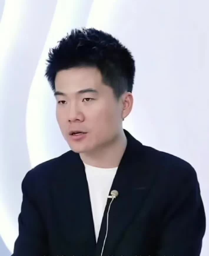 与辉同行月底要去鹏鹏的家乡浙江了！

      今天董宇辉在海南直播的时候