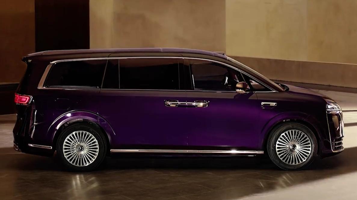 余承东官宣鸿蒙智行首款MPV智界V9：旗舰大作，春天见