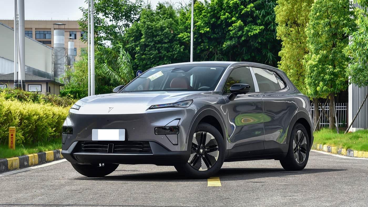 全新SUV售价11.69万起！纯电/增程双动力可选，轿跑外观续航出色