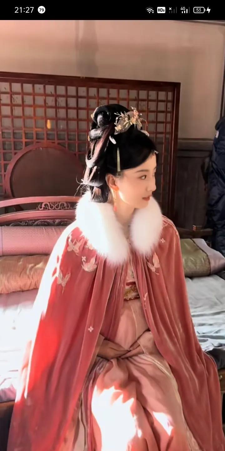 《锦月如歌》原著之夏承秀
夏承秀是燕贺在贤昌馆恩师的女儿。燕贺对夏承秀那是俯首贴