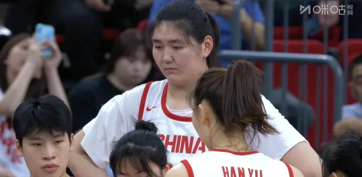 张子宇，中国女篮首秀！
     今晚19：30，中国女篮迎来了和波黑女篮的第一