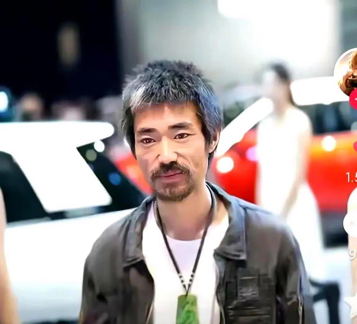 本以为是个深藏不露的大佬，结果发现全是装出来的！前段时间车展上，那个特别出名的“
