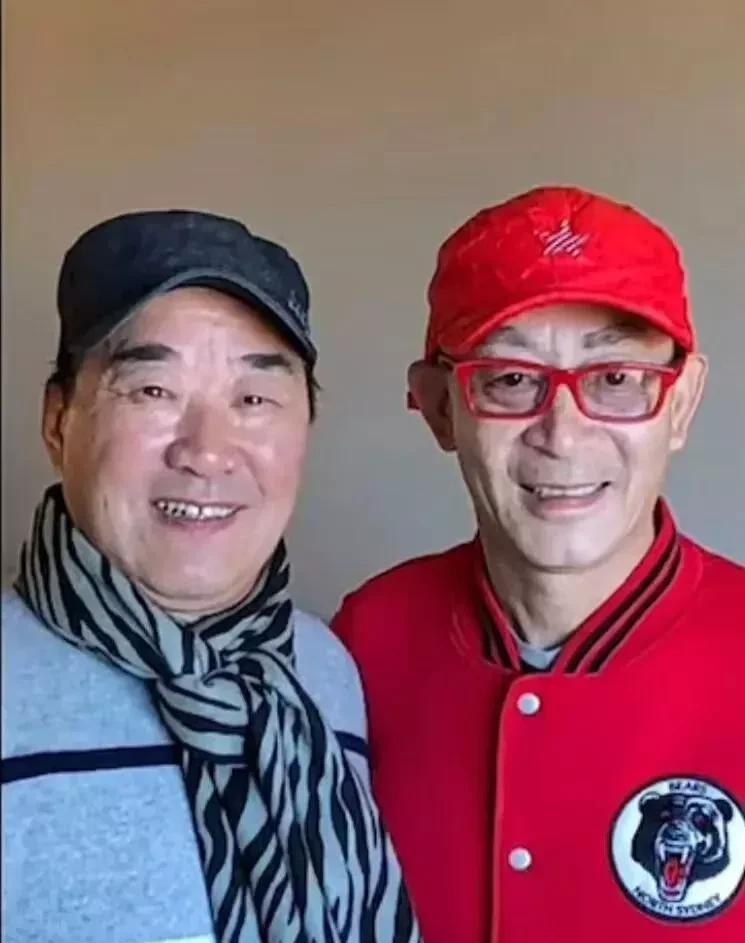 知名演员叶以萌去世，享年80岁，六小龄童发文悼念，并配了两张自己与叶以萌的合影！
