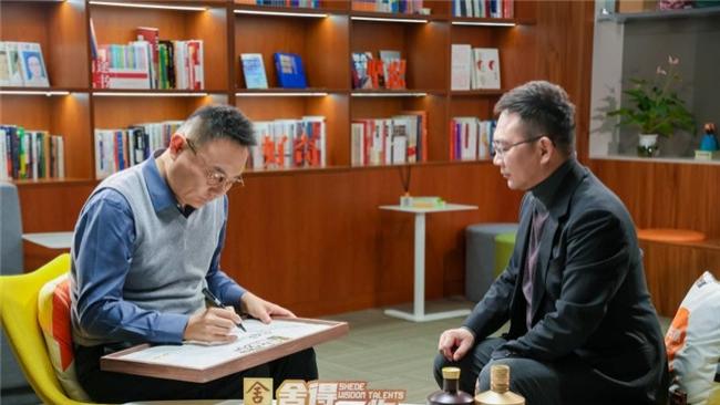 AI时代“读书无用论”, 罗振宇给出新回答