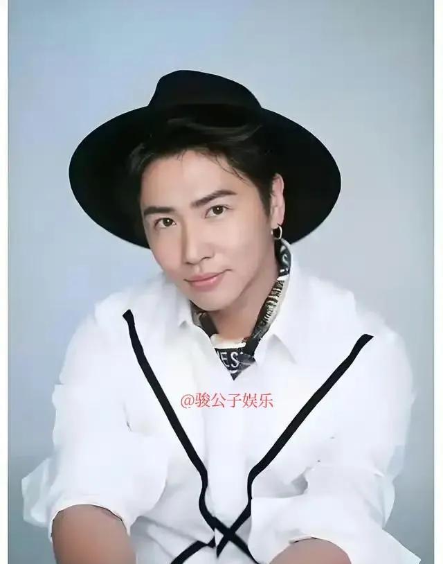 #欧弟回应makiyo怼杨丞琳##欧弟回应makiyo近期风波# 近日，欧弟 参