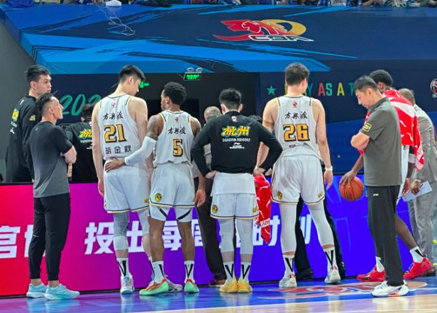 队史首冠! 广厦外援轰41分 周琦31分10篮板难阻北京惜败