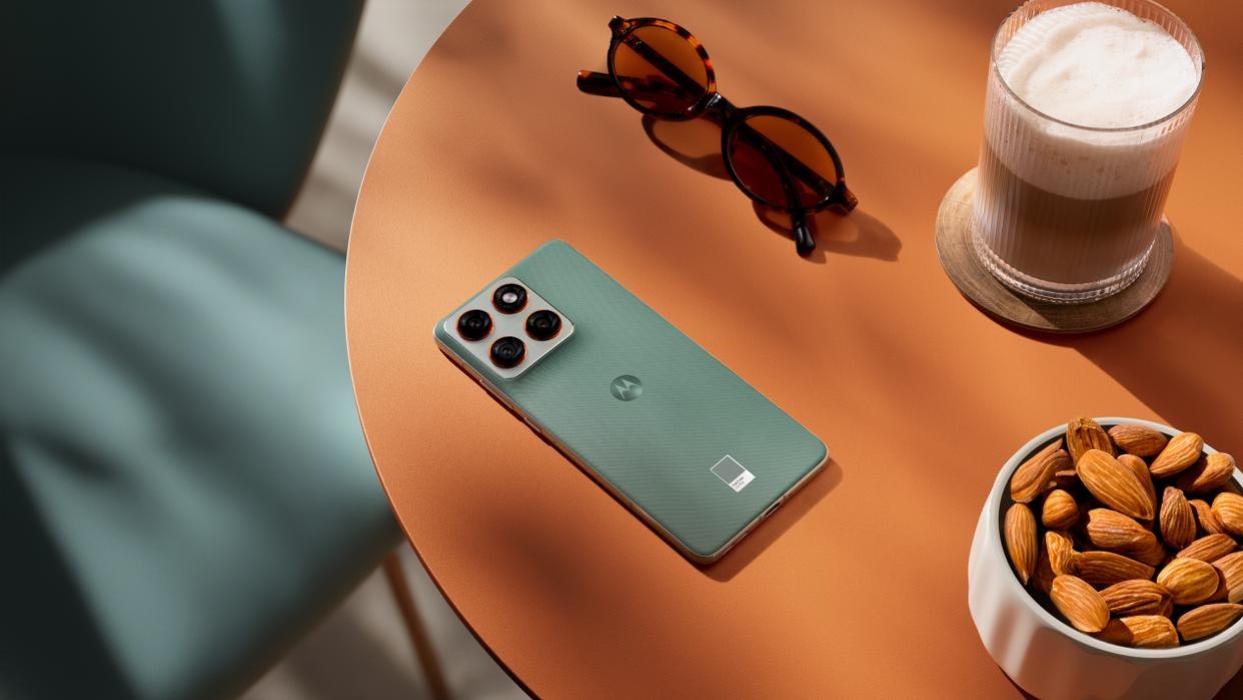 联想moto X70 Air AI手机正式发布：有AI的Air，无感轻薄不妥协