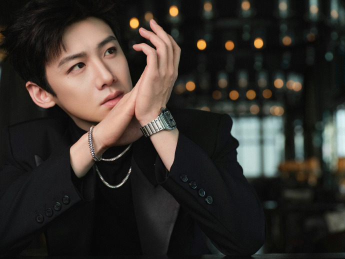 网友总结！部分艺人发布笔记均赞排行
男明星里白敬亭第一