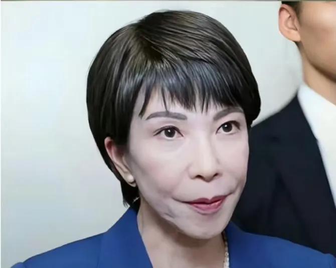 这几天很多人都在攻击高市早苗的外貌，认为她一脸的凶相，看起来刻薄寡恩。虽然大家说