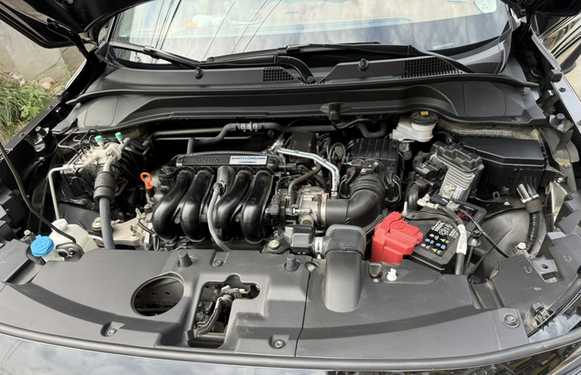 怎么换空气滤它在哪
想自己动手换空气滤和空调滤。但是不知道怎么换？大神在哪请赐教