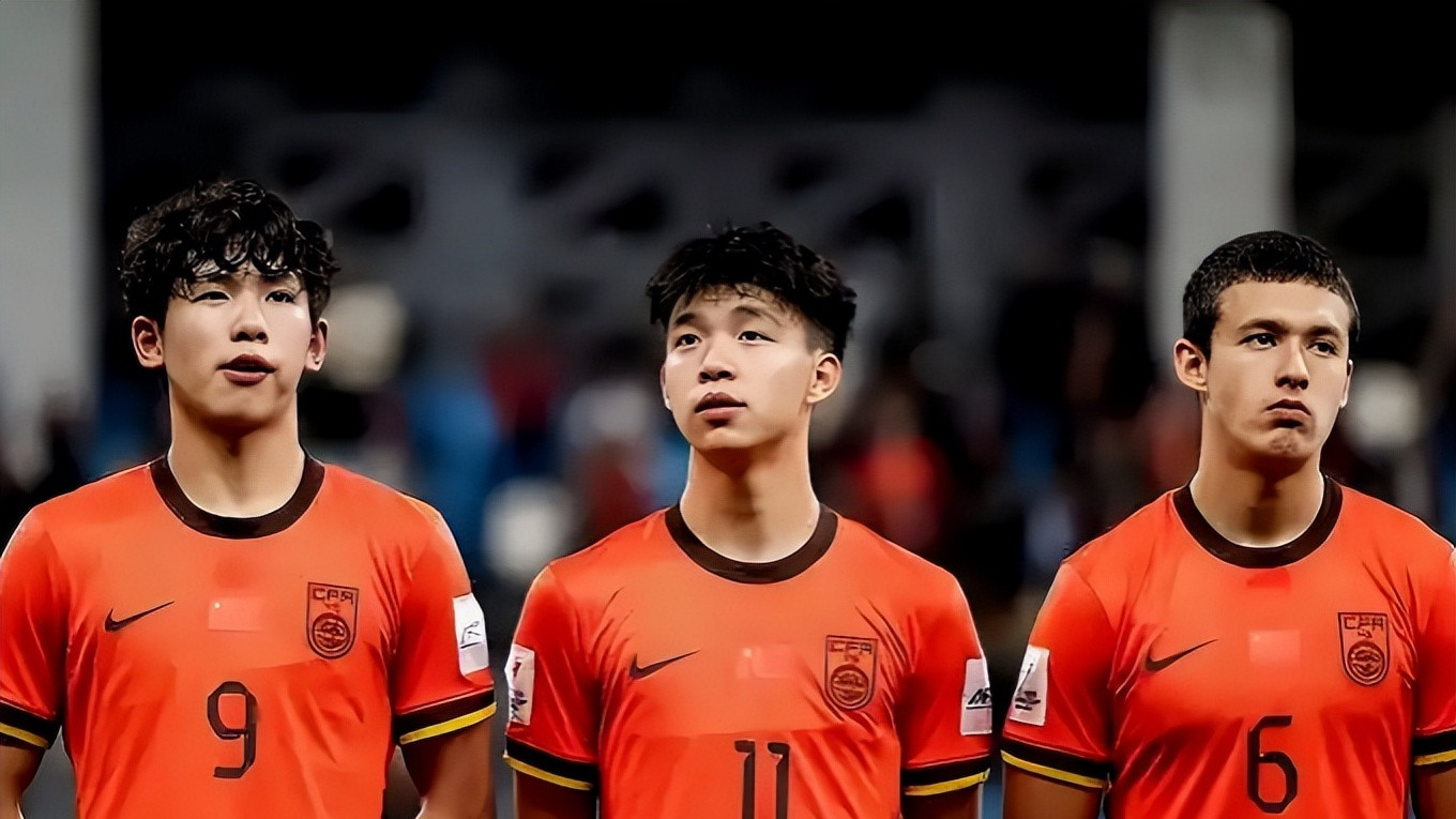 1年50场！王钰栋成最苦打工人，还有必要继续踢中超吗？