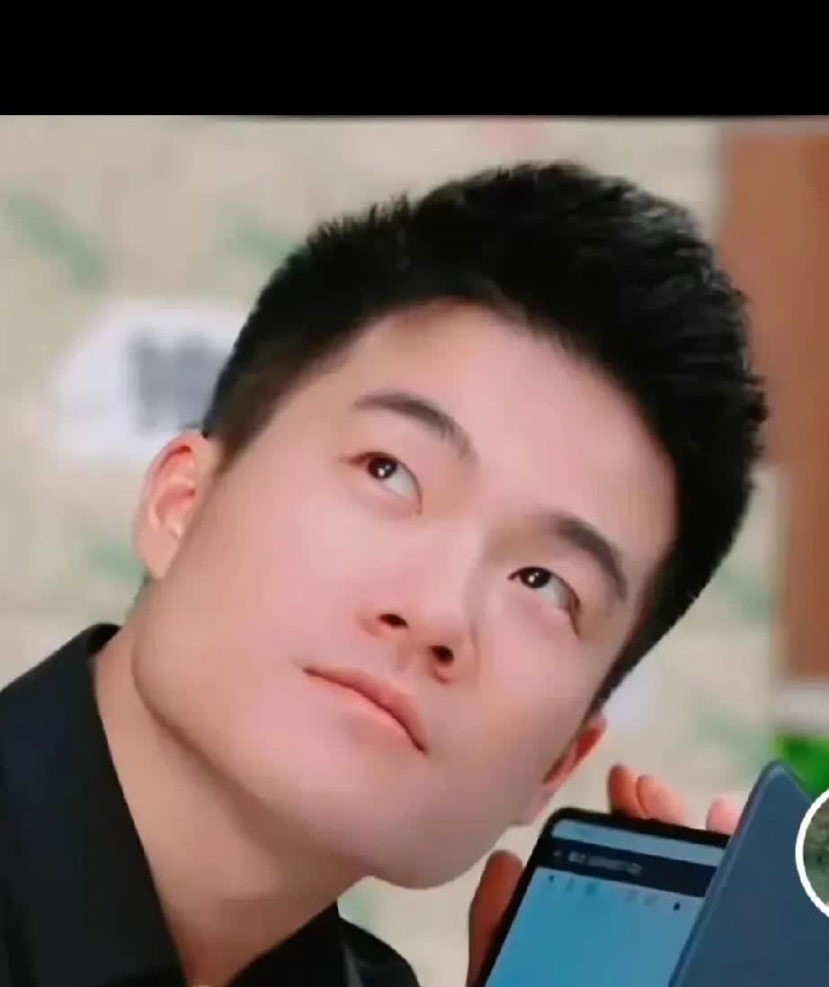 顿顿离开东方甄选，又为董宇辉加分了！
    顿顿离开东方甄选后，现在干嘛？我