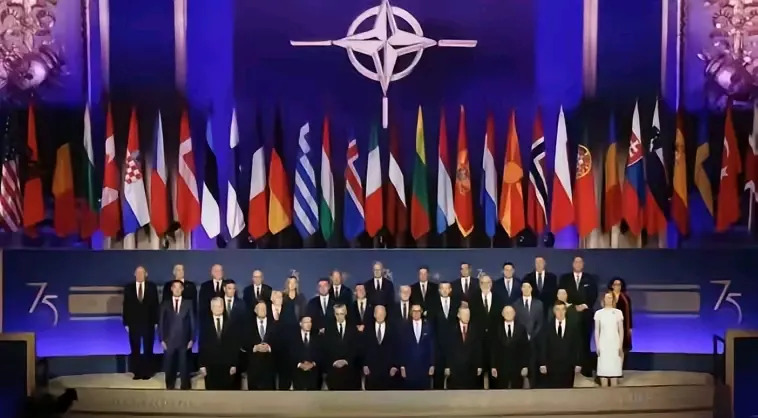 美国带头搞事，世界不太平，咋办？











美国佬带着小弟们，天天想