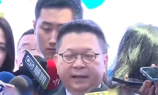 7月30日，台媒称:“昨天，岛内传美拟对台课征22%关税，并要求投资5000亿美