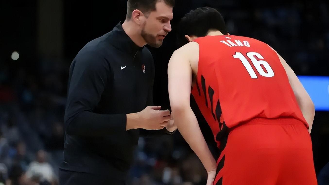 大爆冷！开拓者23分惨败，杨瀚森伤缺，西部倒数第一终结7连败