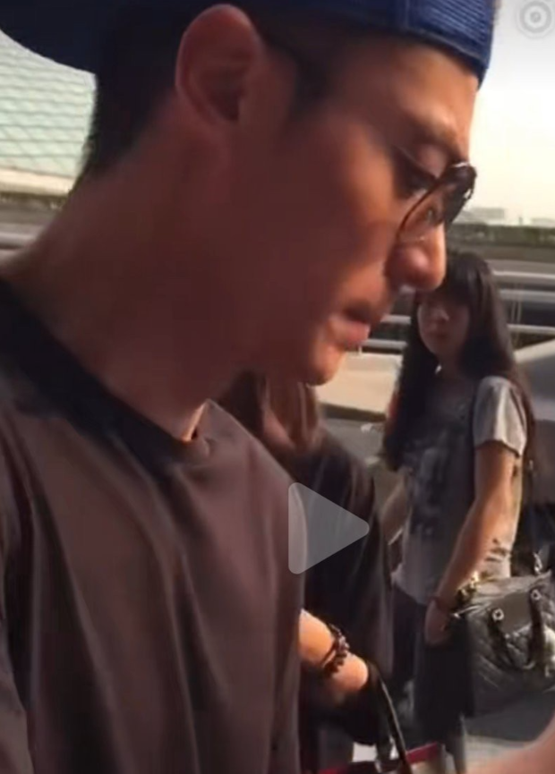 笑不活了，霍建华这老干部真的不是白叫的。

刷到霍建华给粉丝签名的视频，霍建华在