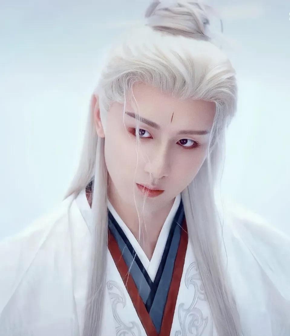 看《赴山海》发出惊天一问:权力帮帮主李沉舟是什么顶级魅魔吗[我想静静]？这江湖还