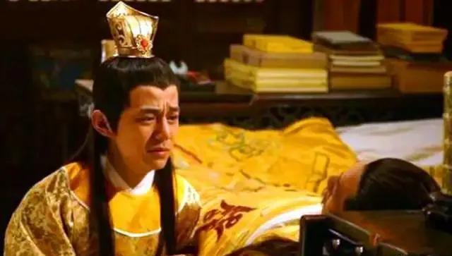 1464年，明英宗朱祁镇驾崩，太子朱见深即位。随即朱见深就遇到了一个让他头疼的问