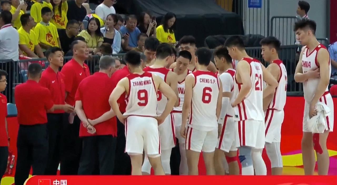 徐杰、徐昕未能进入今晚中国男篮对阵委瑞内拉男篮比赛的 12 人大名单！
目前首发