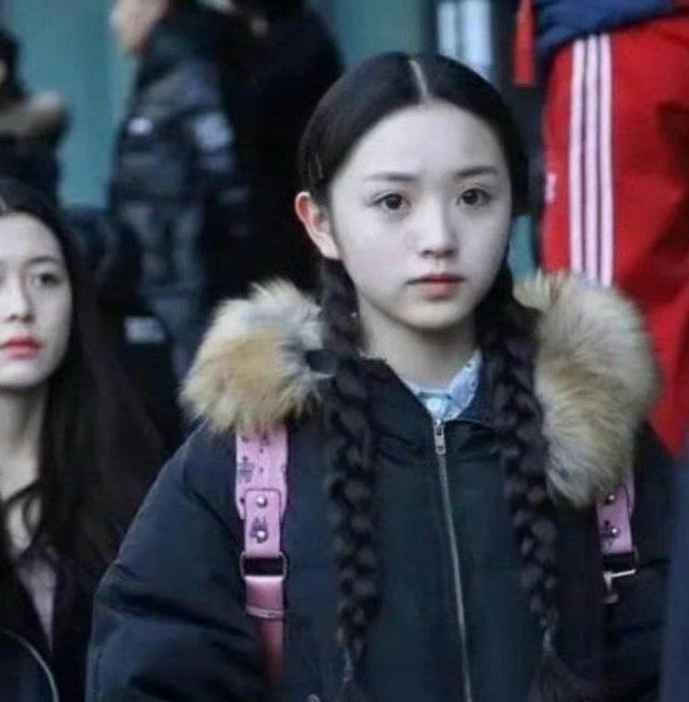 艺考时期的田曦薇，和现在对比变化真大，红气果然能养人 ​​​