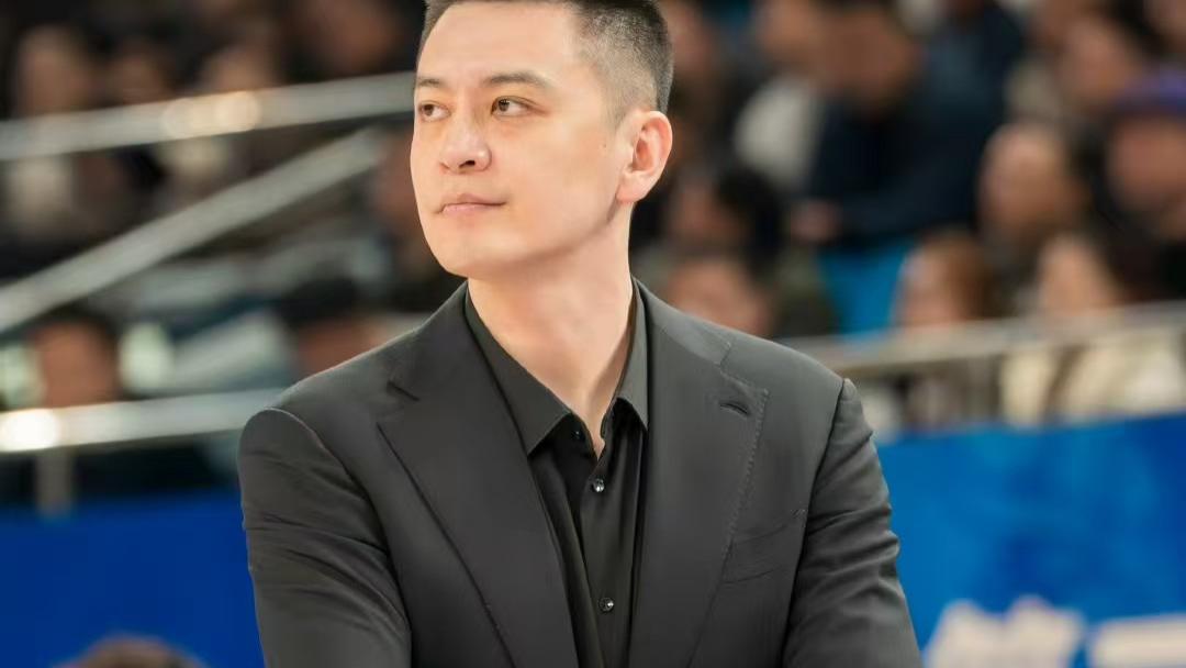 CBA曾经的辽篮双子星，杨鸣惜败张庆鹏