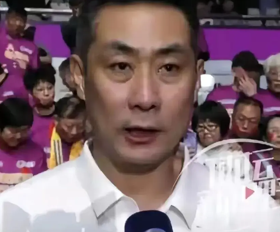 现在的球迷很简单，就用输赢论英雄
  天津人，排球迷很多，特别是中老年人，是发自