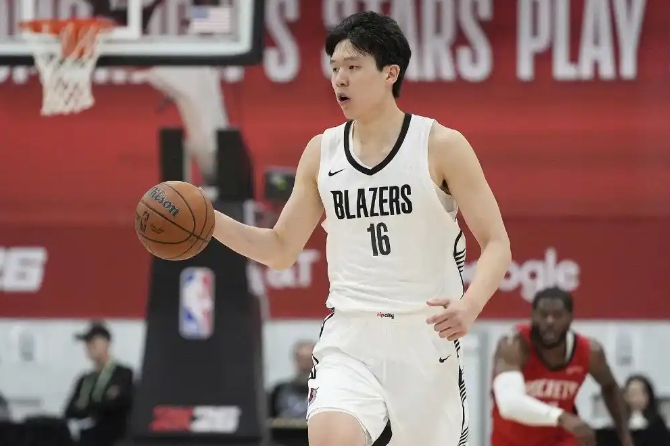外媒NBC体育发文评夏联最引人注目的前15位新秀：杨瀚森、弗拉格、谢泼德位列其中