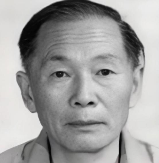 1989年，几名美国中情局探员突然出现在一位中国老人的家门口，出示证件后，直接对