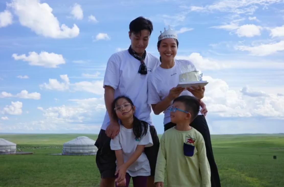 朱丹性格开朗活泼直率，是个有福气的女人。
 
因为她嫁给了帅气演技好且有担当的周