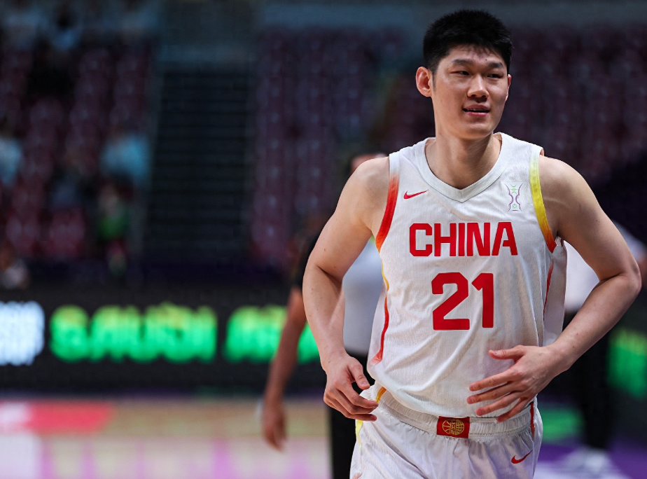 男篮世界杯亚洲区预选赛，中国男篮76-90不敌韩国男篮。
赛后，胡金秋接受了记者