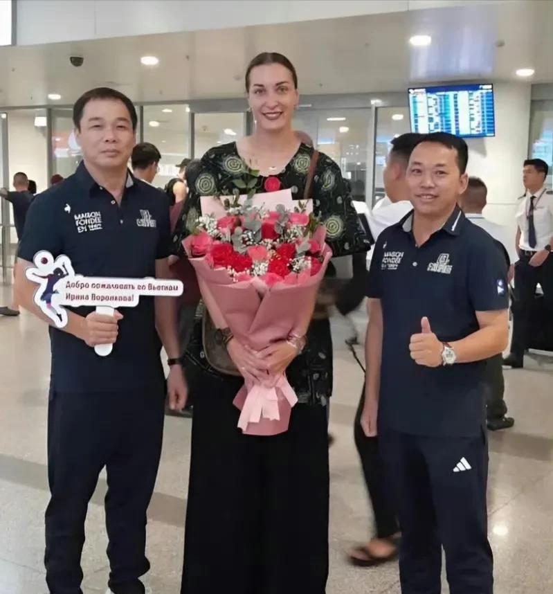 沃隆科娃已于今天抵达越南，她将加盟越南信息通信部队，打完越南女排全国锦标赛第二阶