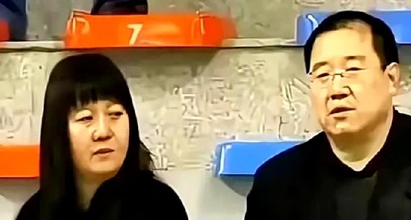 英达说，梁欢就是长了头发的梁天，她虽无美貌，但她有宋丹丹身上没有的东西……

