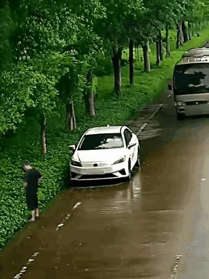 看了三遍都没看懂啥意思！