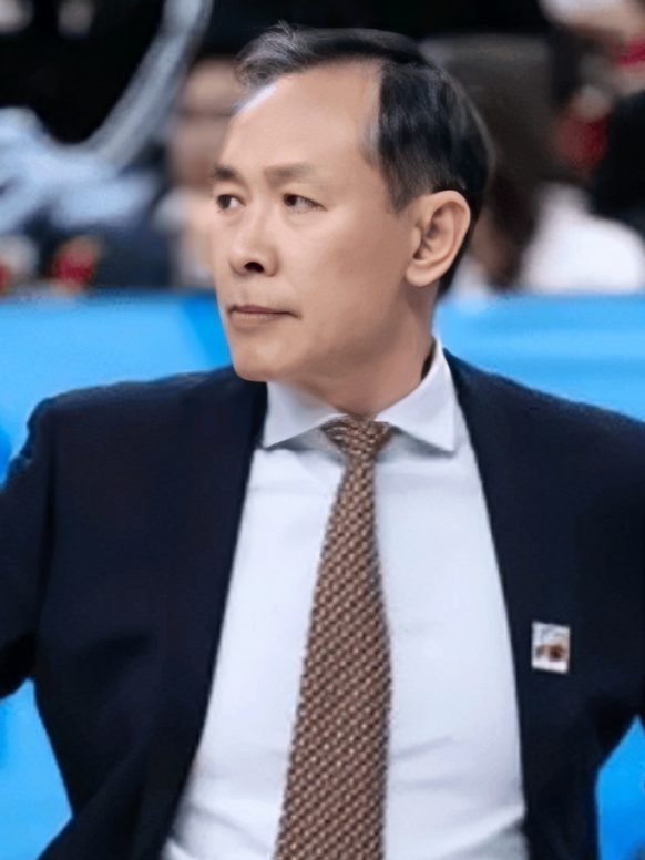 北京男篮主教练许利民：我布置战术再好，球员没有责任感也很难赢。北京男篮主教练许利
