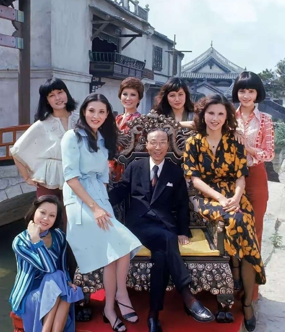 1976年邵逸夫与他的美女员工
