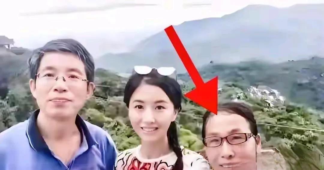 老实说，有点想不明白翟欣欣的父母是怎么想的，自己唯一的孩子啊，怎能容许她如此作法