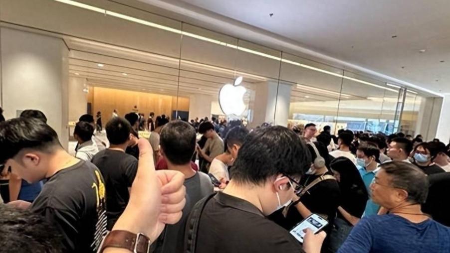 中国手机排名又打乱了：第一名出货暴涨39%，苹果新排位不升反降