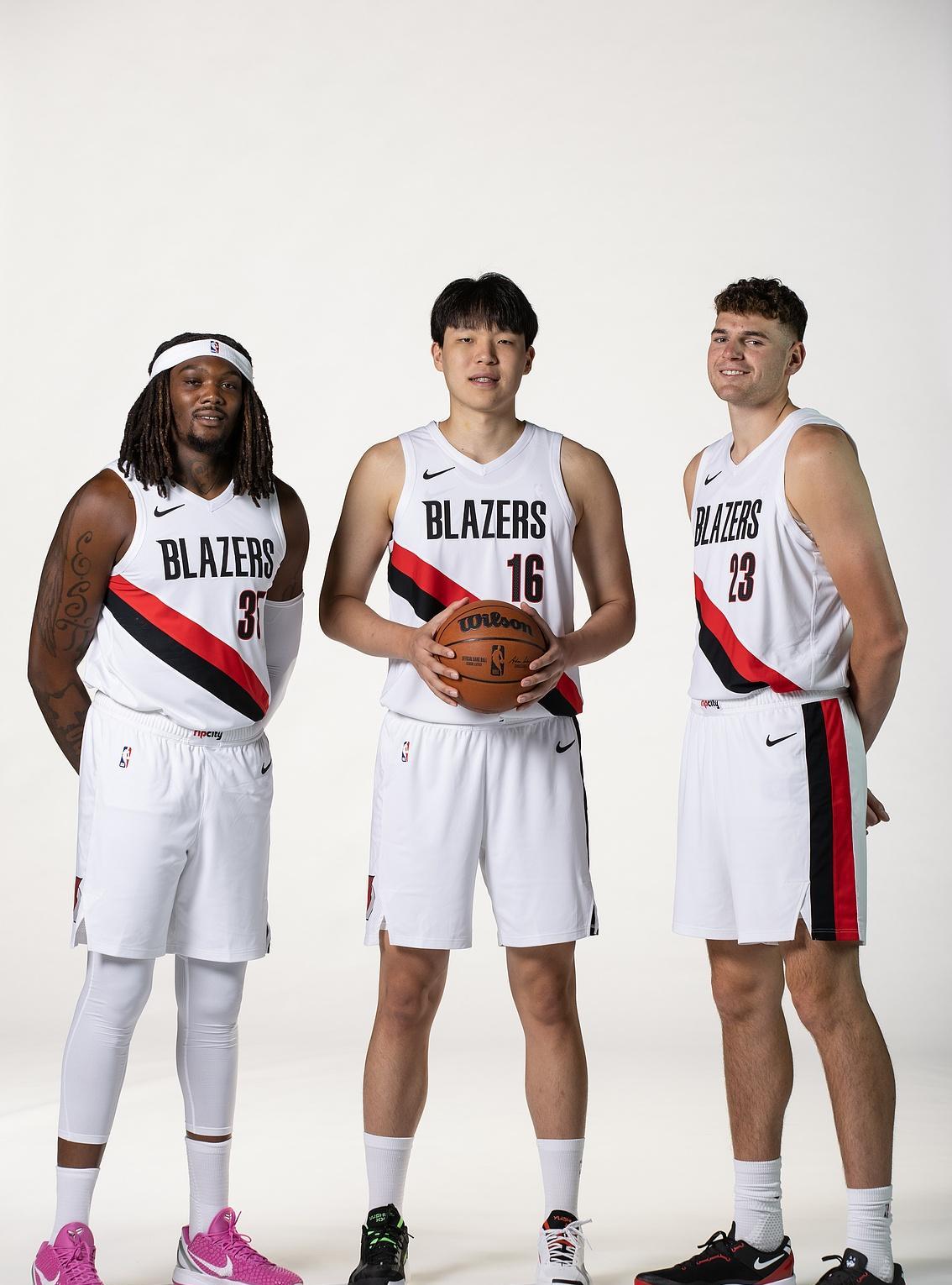 你让乔丹每场打几分钟，队友不给球，他能拿几分？NBA没有机会的人多的是，去CBA