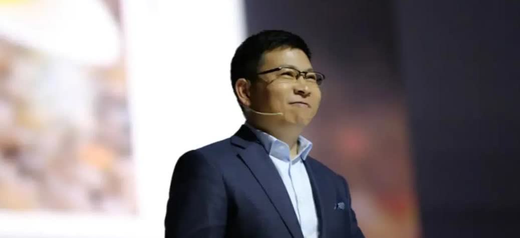 余承东表示，就算整个车辆都断电了，再差的情况下我们也能保证车门解锁。这是我们独特
