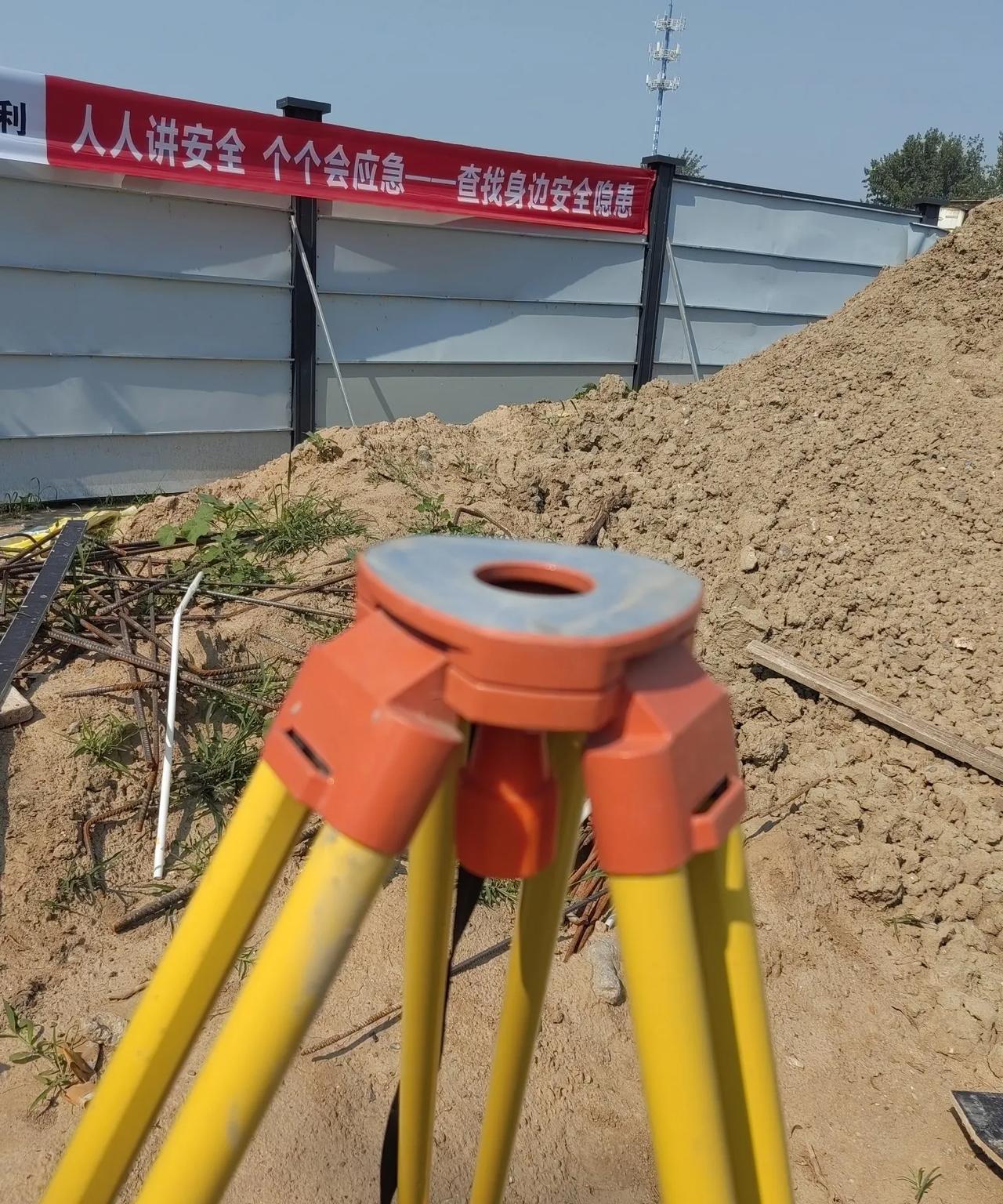 看到这个三角支架，很多人会熟悉起来的那场景，但是今天这个故事且让你意想不到，那就