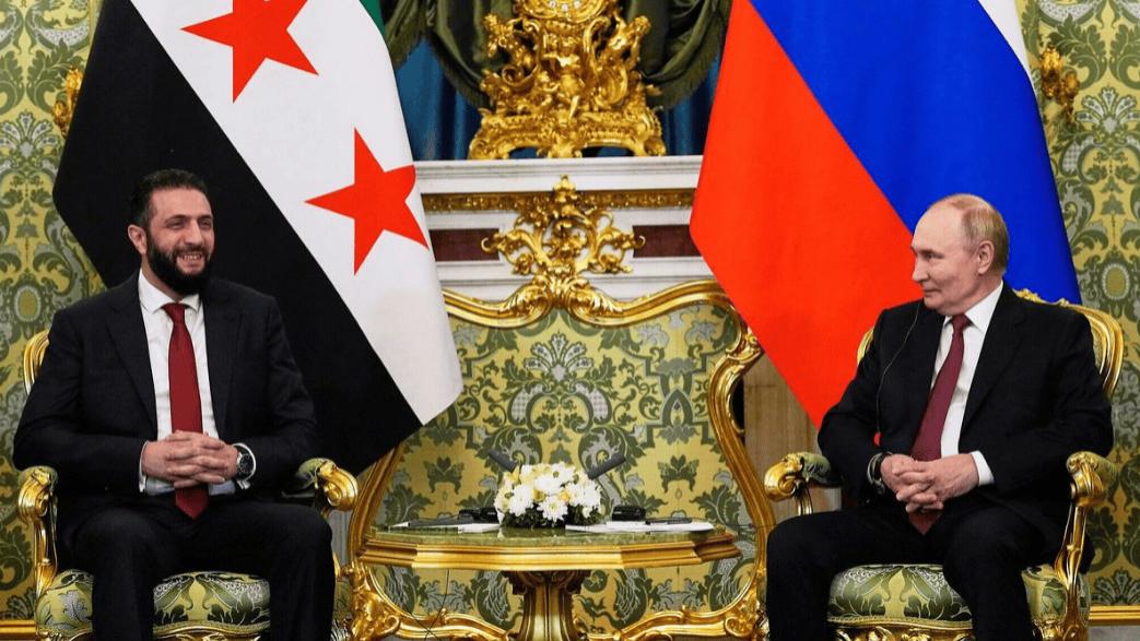 春风得意朱拉尼：这位叙利亚总统身段之柔软，奥斯卡都欠他一座小金人