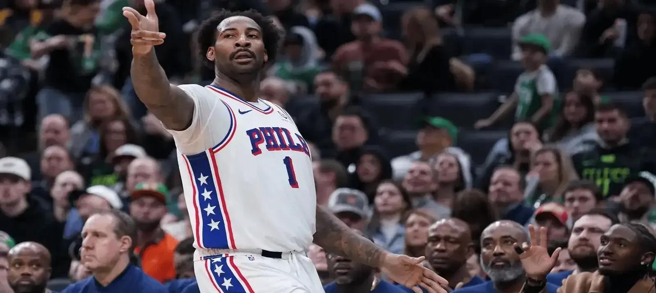 现役NBA篮板能力最强的内线排名:
德拉蒙德，生涯场均12.2个，赛季场均7.