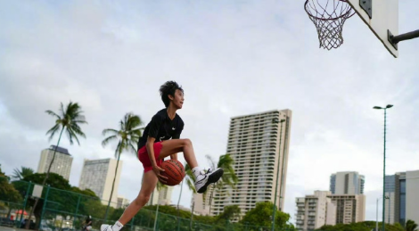 邓超晒照为儿子庆生，父子变兄弟了，等等好像孙俪啊！ ​​​