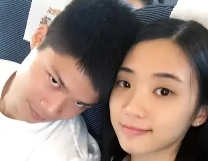 现在全国最紧张的女人就是马龙的妻子夏露了吧！
苏炳添9年生3娃，马龙肯定逃不掉