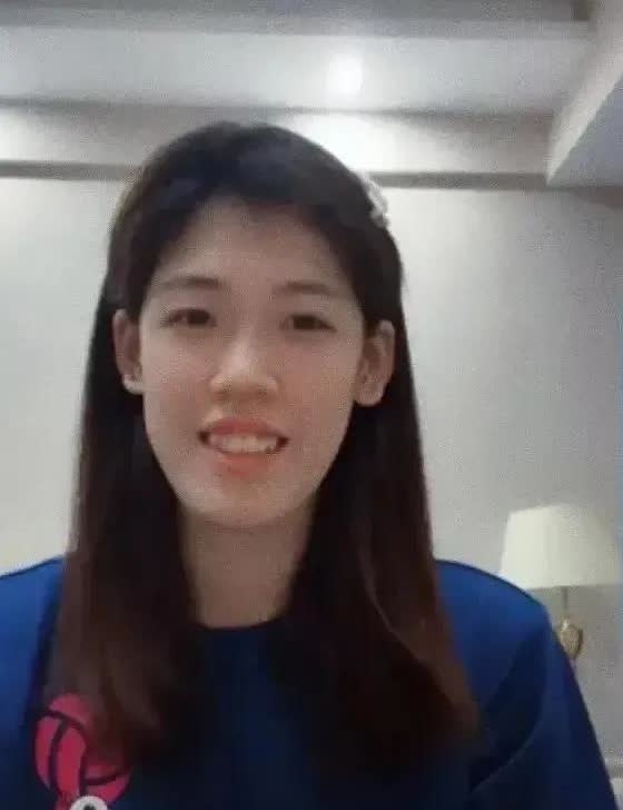 【不让李盈莹上场，终于做对了】
昨晚对阵多米尼加女排，中国女排教练组终于开恩放