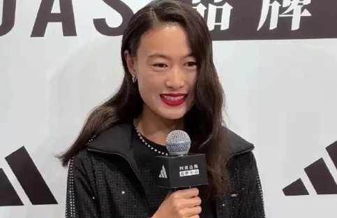 陈冠希夫人亮相，感觉陈冠希的眼光不咋样啊。