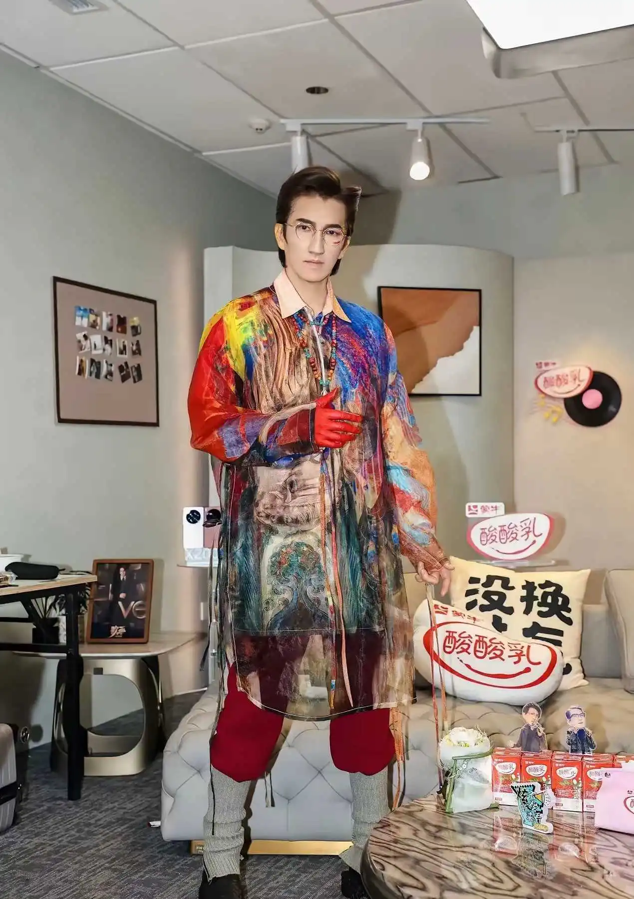 林志炫在《歌手》两期淘汰，网友炸锅：“这是比赛？分明是资本的游戏！”
