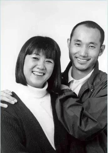1994年，周星驰的电影《大话西游》在西安开机，导演刘镇伟邀请音乐人卢冠廷到拍摄