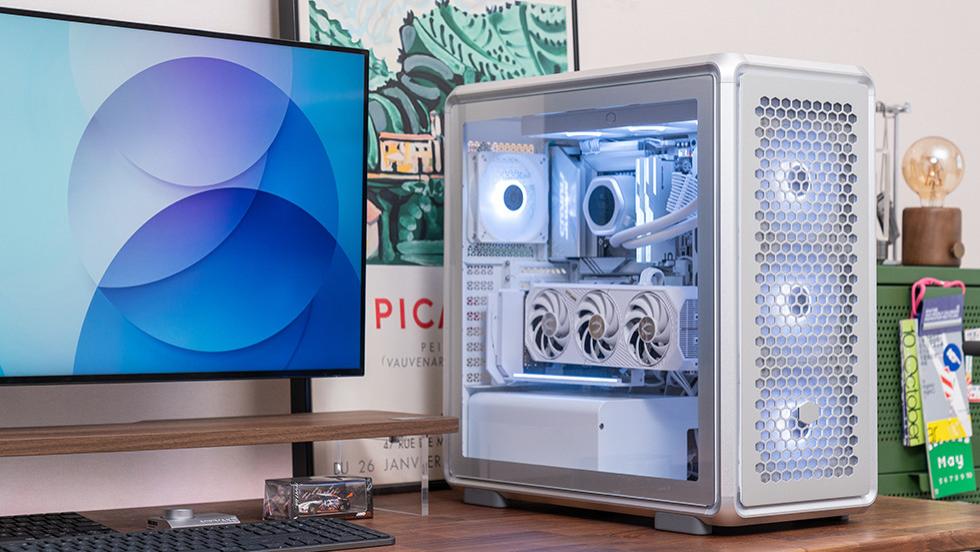 金属框架的魅力，酷冷至尊 MasterFrame 600 装机展示