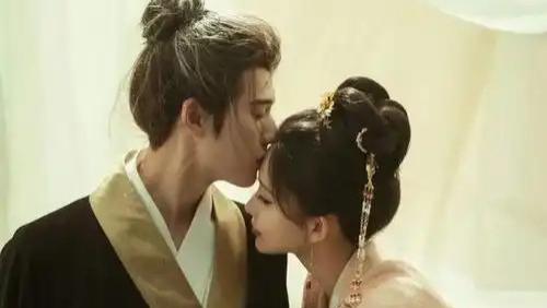 吴宣仪新剧遇冷？"昀牵孟绕"CP二搭为何更吸睛